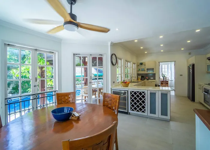 Palm A Paradise For Families And Friends In *