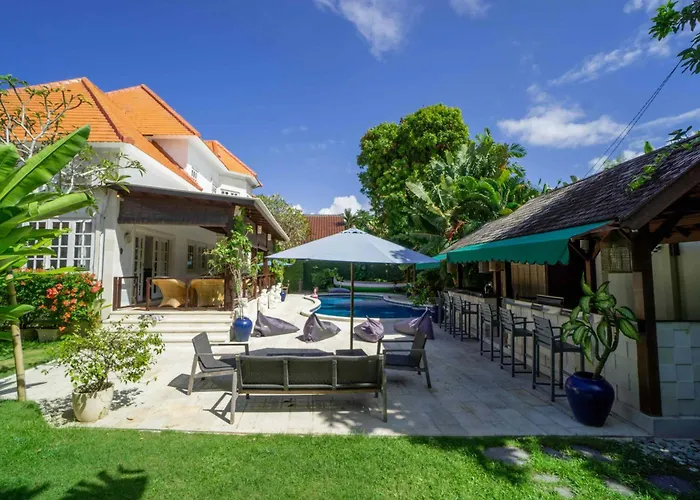 Palm A Paradise For Families And Friends In * Sanur